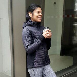 Lululemon Women's Black First Mile Hooded Long Sleeve Quilted Puffer Jacket Sz 8